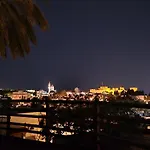 Casa vacanze A Medieval Windmill Tower 2bedrooms In The Heart Of Old Town With Magnificent Panoramic Seaview And Cityview *