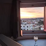 A Medieval Windmill Tower 2bedrooms In The Heart Of Old Town With Magnificent Panoramic Seaview And Cityview Casa vacanze