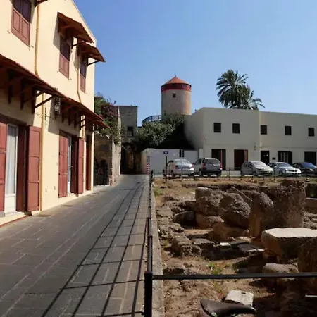 Σπίτι διακοπών A Medieval Windmill Tower 2bedrooms In The Heart Of Old Town With Magnificent Panoramic Seaview And Cityview *