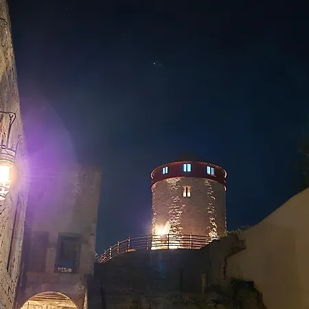 A Medieval Windmill Tower 2bedrooms In The Heart Of Old Town With Magnificent Panoramic Seaview And Cityview Σπίτι διακοπών *
