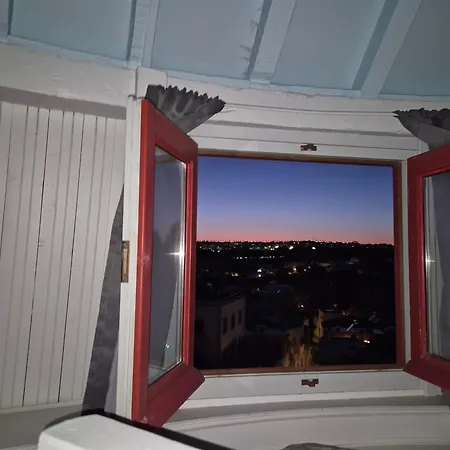 Σπίτι διακοπών A Medieval Windmill Tower 2bedrooms In The Heart Of Old Town With Magnificent Panoramic Seaview And Cityview Rhodes City