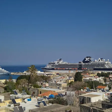 A Medieval Windmill Tower 2bedrooms In The Heart Of Old Town With Magnificent Panoramic Seaview And Cityview Σπίτι διακοπών