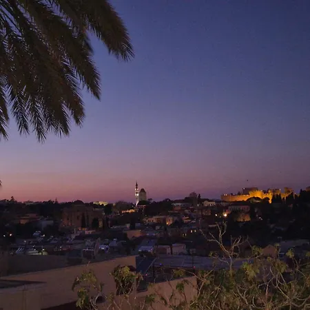 A Medieval Windmill Tower 2bedrooms In The Heart Of Old Town With Magnificent Panoramic Seaview And Cityview Σπίτι διακοπών *