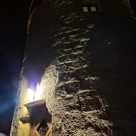 A Medieval Windmill Tower 2bedrooms In The Heart Of Old Town With Magnificent Panoramic Seaview And Cityview Σπίτι διακοπών *