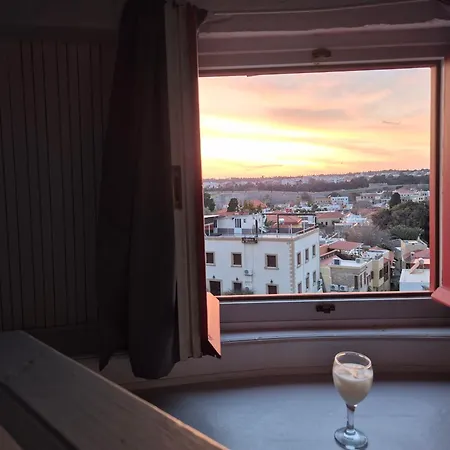 A Medieval Windmill Tower 2bedrooms In The Heart Of Old Town With Magnificent Panoramic Seaview And Cityview Σπίτι διακοπών
