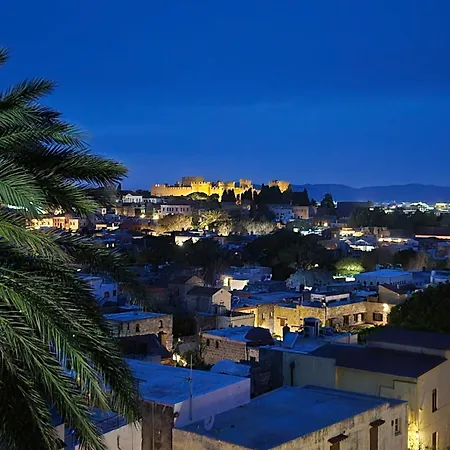 A Medieval Windmill Tower 2bedrooms In The Heart Of Old Town With Magnificent Panoramic Seaview And Cityview Σπίτι διακοπών *