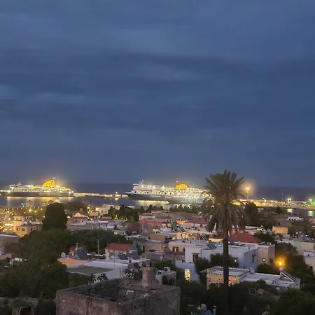 A Medieval Windmill Tower 2bedrooms In The Heart Of Old Town With Magnificent Panoramic Seaview And Cityview Σπίτι διακοπών Rhodes City