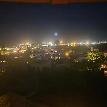 A Medieval Windmill Tower 2bedrooms In The Heart Of Old Town With Magnificent Panoramic Seaview And Cityview Σπίτι διακοπών Rhodes City