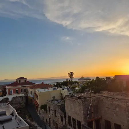A Medieval Windmill Tower 2bedrooms In The Heart Of Old Town With Magnificent Panoramic Seaview And Cityview *