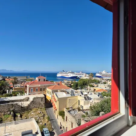 Σπίτι διακοπών A Medieval Windmill Tower 2bedrooms In The Heart Of Old Town With Magnificent Panoramic Seaview And Cityview