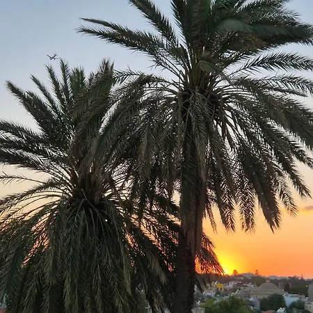 A Medieval Windmill Tower 2bedrooms In The Heart Of Old Town With Magnificent Panoramic Seaview And Cityview Σπίτι διακοπών *