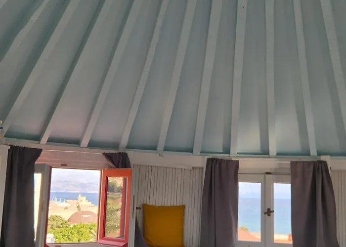 A Medieval Windmill Tower 2bedrooms In The Heart Of Old Town With Magnificent Panoramic Seaview And Cityview