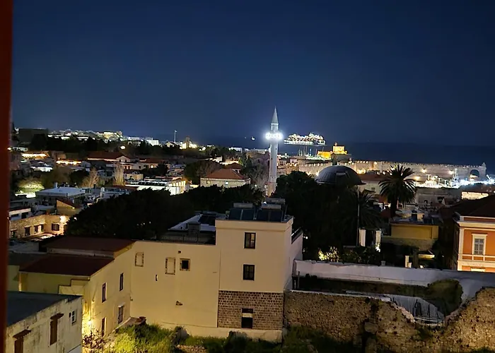 A Medieval Windmill Tower 2bedrooms In The Heart Of Old Town With Magnificent Panoramic Seaview And Cityview Σπίτι διακοπών *